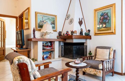 Rossi House | Holiday Home Gialla by Interhome