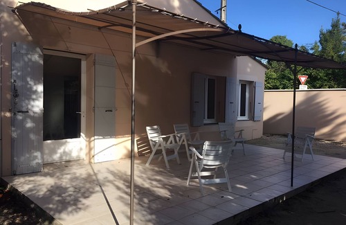 Vedene House | Holiday Home 'Gîte En Provence' with Wi-Fi