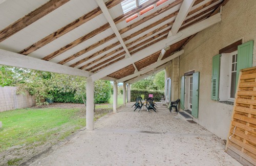 Riberac House | Holiday Home 'Gîte La Faurie' with Private Terrace and Private Garden
