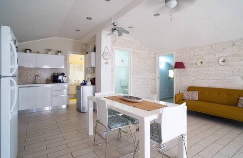 Recanati House | Holiday Home "Giugiò" with Mountain View, Terrace and Air Conditioning