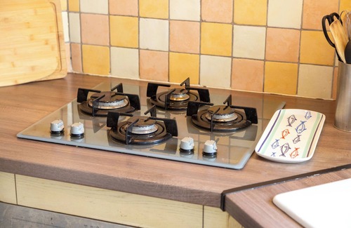 Pouldreuzic House | Holiday Home 'Grande Maison À 5min Des Plages' with Shared Pool, Terrace and Private Garden