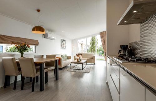 Gasthuis House | Holiday Home Green Resort Mooi Bemelen by Interhome