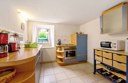 Monzelfeld House | Holiday Home 'Haus Gertrud' with Mountain View, Private Terrace and Wi-Fi