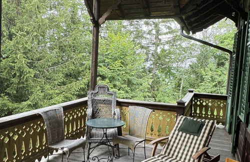 Igls House | Holiday Home 'Haus Tanegg' with Mountain View, Private Balcony and Wi-Fi