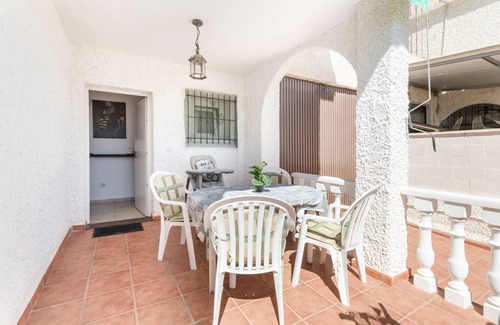 Santiago de la Ribera House | Holiday Home 'Hygee' with Private Terrace, Wi-Fi and Air Conditioning