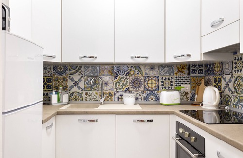 Mazara del Vallo House | Holiday Home 'Il Ficus' with Private Terrace, Wi-Fi and Air Conditioning
