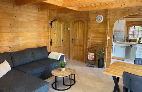 Steinbild House | Holiday Home 'Idylle Ferienhaus Ems' with Lake View, Wi-Fi and Air Conditioning
