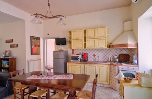 Trecase Apartment | Holiday home "Il Gatto Rosso" 5 minutes from Pompeii
