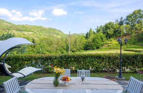 Pontito House | Holiday Home Il Vecchio Ospitale by Interhome