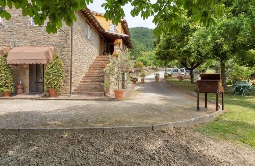 Assisi House | Holiday Home in Assisi with Pool & Nature