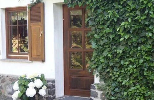 Bernsfeld House | Holiday home in Bernsfeld with large garden