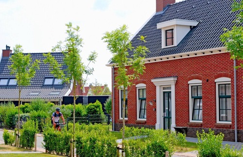 Colijnsplaat House | Holiday Home in Colijnsplaat near Oosterschelde