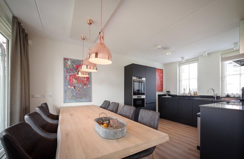 Colijnsplaat House | Holiday Home in Colijnsplaat