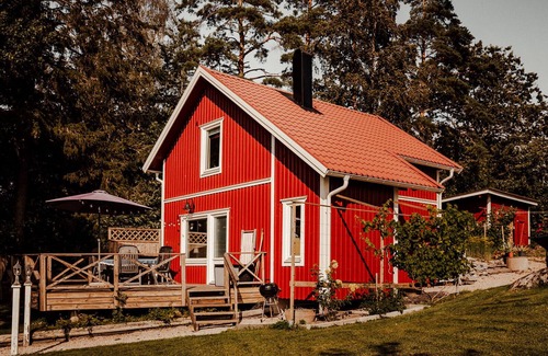 Mellerud House | Holiday home in Dalsland at the lake Örsjön