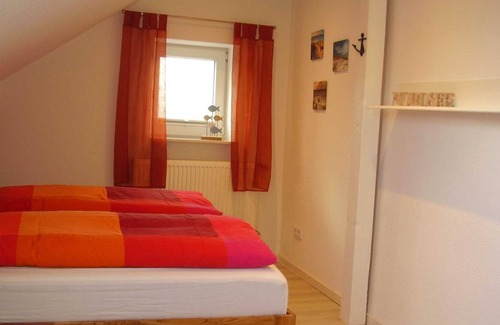 Dornumergrode House | Holiday home in Dornumersiel 80-147b - 800-147b