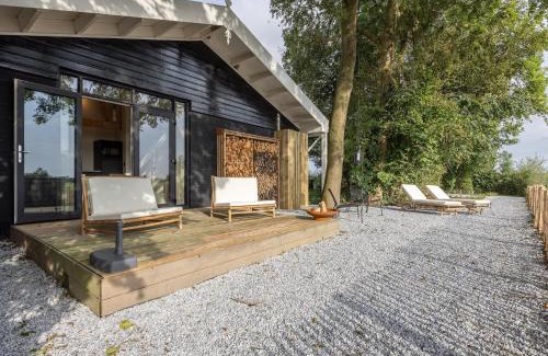 Gapinge House | Holiday Home in Gapinge near Middelburg