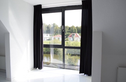 Zeewolde House | Holiday Home in Harderwijk near Serene Lake