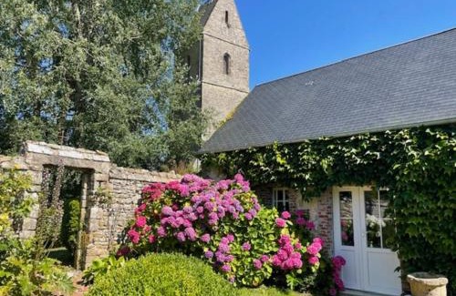 Baie du Cotentin House | Holiday home in Houtteville with garden