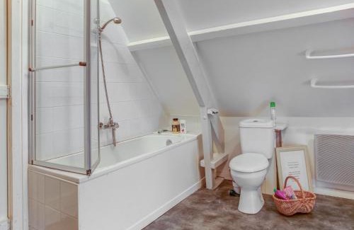 Baie du Cotentin House | Holiday home in Houtteville with garden