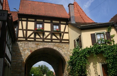 Prichsenstadt House | Holiday home in medieval wine town.