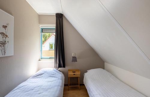 Andijk Villa | Holiday Home in Netherlands near Scenic Parks