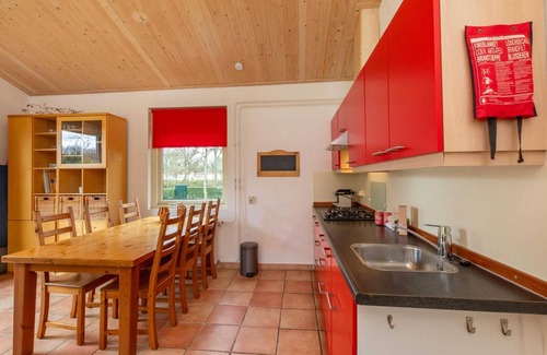 Oostkapelle House | Holiday Home in Oostkapelle near Beach