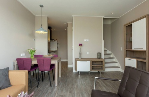 Municipality of Veere House | Holiday Home in Oostkapelle near Beaches