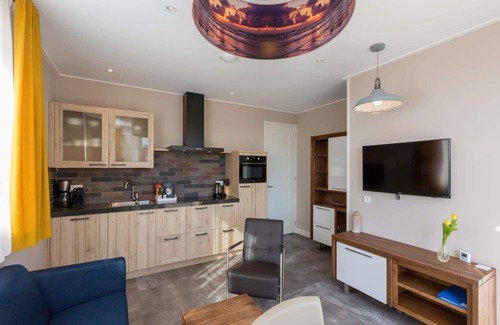 Municipality of Veere House | Holiday Home in Oostkapelle near Forest