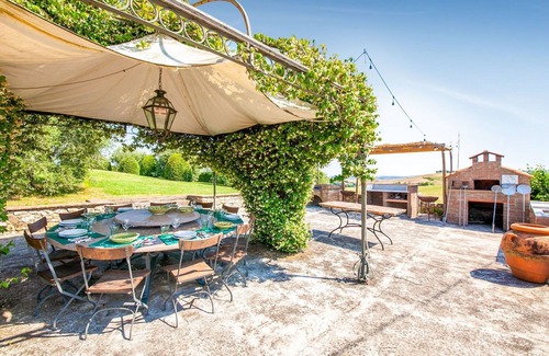 Lajatico House | Holiday Home in Orciatico With Pool & BBQ
