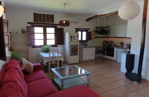 Orgiva House | Holiday Home in Orgiva with Mountain Views