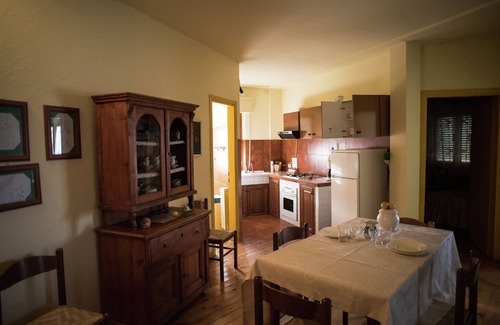 Paciano House | Holiday Home in Paciano near Lake Trasimeno