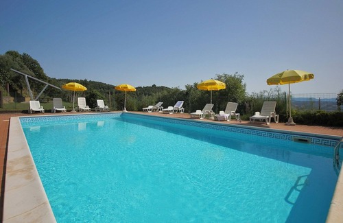 Paciano House | Holiday Home in Paciano near Lake Trasimeno