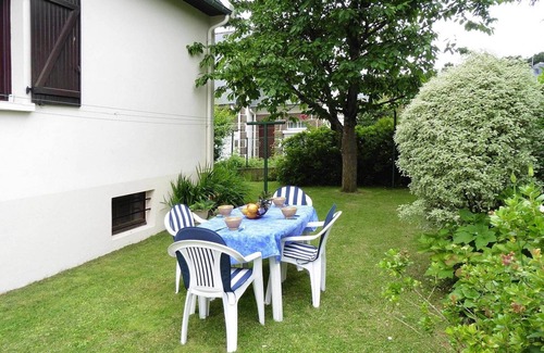 Parame Apartment | Holiday Home in Paramé near Saint-Malo Beaches