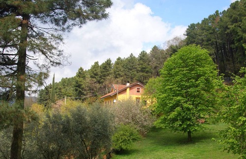 Pescia House | Holiday Home in Pescia with Private Pool