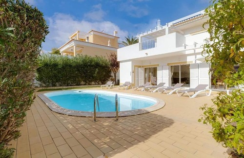 Albardeira House | Holiday Home in Portugal with Private Pool