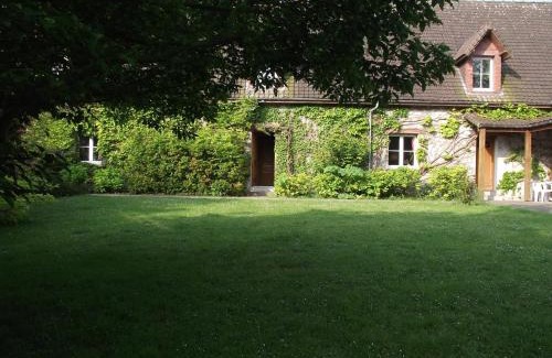 Quend House | Holiday Home in Quend-Plage near Lake