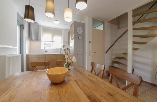 Wemeldinge House | Holiday Home in Quiet Park with Garden