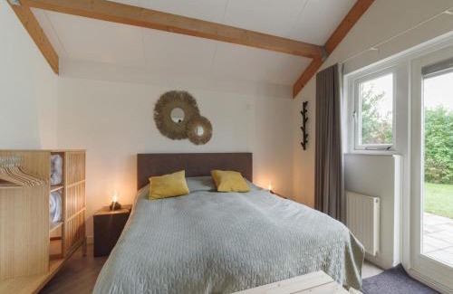 Wemeldinge House | Holiday Home in Quiet Park with Garden