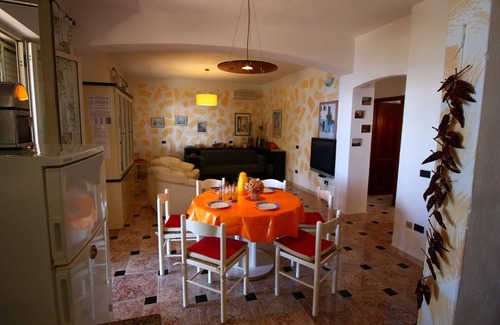 Santa Maria House | Holiday Home in Ricadi near the Beach