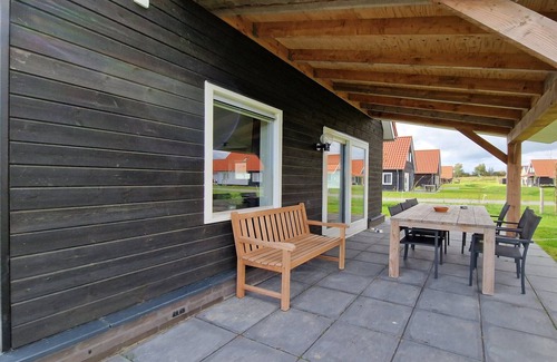 Scherpenisse House | Holiday Home in Scherpenisse near the Sea