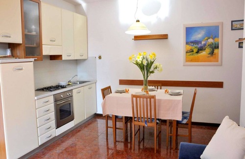 Lugana House | Holiday Home in Sirmione near Thermal Baths