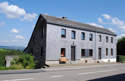 Stavelot House | Holiday Home in Stavelot near Spa Baths