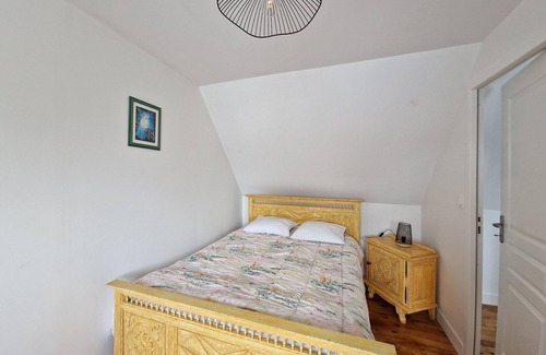 Guerlesquin House | Holiday home in the countryside near the beach