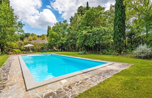 Perugia Apartment | Holiday Home in Umbria with Pool