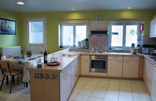 Walk House | Holiday Home in Waimes with Sauna & Bubble Bath