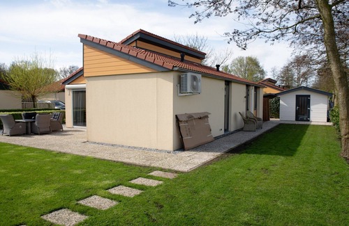 Zevenhuizen House | Holiday Home in Zevenhuizen with Sauna