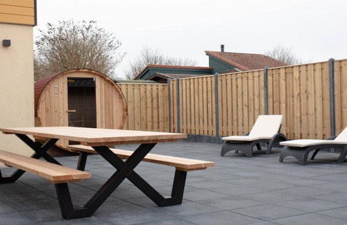 Zevenhuizen House | Holiday Home in Zevenhuizen with Sauna