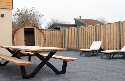 Zevenhuizen House | Holiday Home in Zevenhuizen with Sauna Bubble Bath