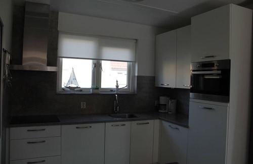 Wemeldinge House | Holiday Home in Zeeland with Garden