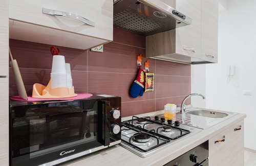 Castelvetrano House | Holiday Home 'Iris Castelvetrano' with Wi-Fi and Air Conditioning